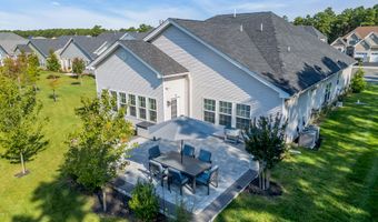 61 Milky Way Dr, Barnegat, NJ 08005