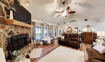 172 Home Pl, Adkins, TX 78101