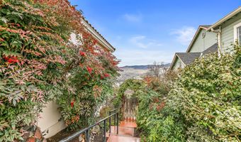 517 Lakota Way, Ashland, OR 97520