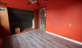 994 Limecrest Rd, Andover, NJ 07848