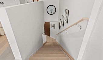 1201 N ROYAL St 214, Alexandria, VA 22314