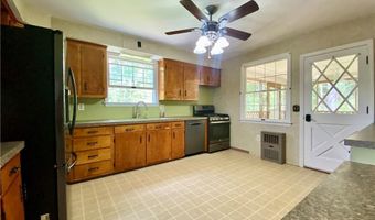 162 Keach Pond Dr, Glocester, RI 02814