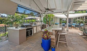 9865 Edgelake Dr, La Mesa, CA 91941