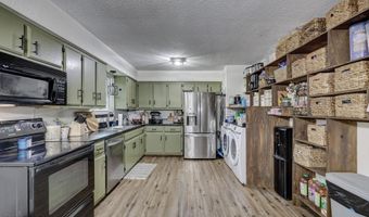 2408 Lincoln Ave, Baxter Springs, KS 66713