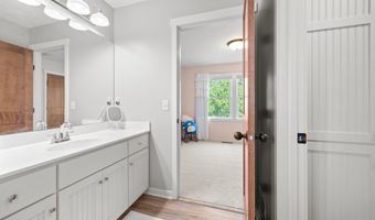 15858 Drawstone Trl, Apple Valley, MN 55124