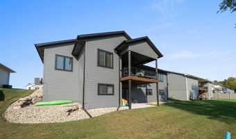 1012 S Nicholas Ave, Brandon, SD 57005