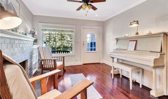 4562 Lomita, Los Angeles, CA 90019