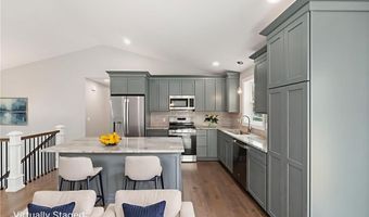 10 Sherwood Ave, North Providence, RI 02911
