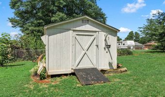 227 Ferndale Dr, Boiling Springs, SC 29316