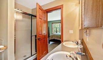 216 Wood Ln, Alburgh, VT 05440