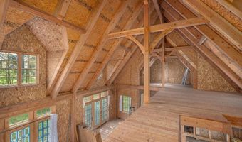5 Liberty Ln, Barrington, NH 03825