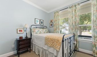 404 Ramaux St, Bay St. Louis, MS 39520