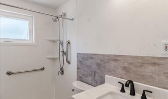 2817 ANZAC Ave, Abington, PA 19001