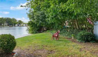 3673 ACE Dr, Akron, OH 44319