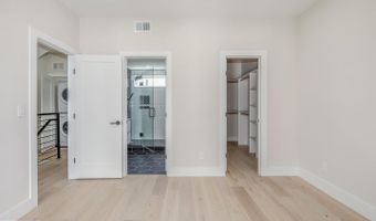 722 KENYON St NW #3, Washington, DC 20010