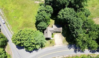 42 S Main St, Brookline, NH 03033