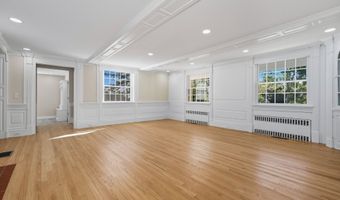 90 Battle St, Bristol, CT 06010