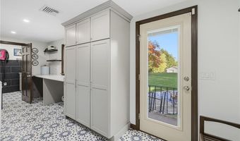 365 W Wrentham Rd, Cumberland, RI 02864