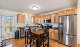 27 Streamview Dr, Cumberland, RI 02864