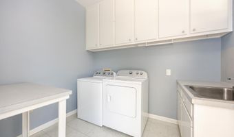 8675 W Fairway Dr, Baton Rouge, LA 70809