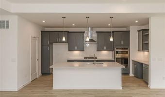 6804 Snowy Owl Ln, Affton, MO 63123