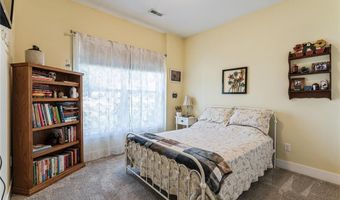 1611 Breca Ridge Dr 4, Anamosa, IA 52205