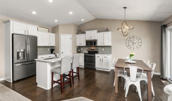 2706 NW 23rd St, Ankeny, IA 50023