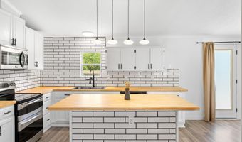 256 Caston Cir, Boiling Springs, SC 29316