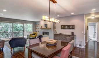 1312 Knollwood Trl, Altoona, WI 54720