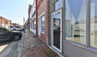 207 W Main St, Ash Grove, MO 65604