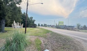 410 W Calhoun St, Bruce, MS 38915