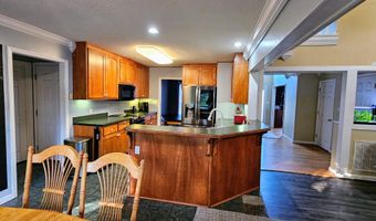 1611 Hollister Dr, Alcoa, TN 37701