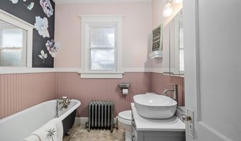 720 E 16TH St, Cheyenne, WY 82001