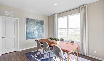393 W Point Cir, Algonquin, IL 60102