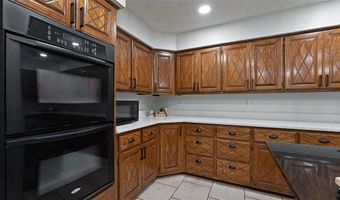 44 Sandwick Dr, Bella Vista, AR 72715