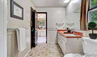 10574 88th Ave, Allendale, MI 49401