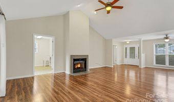 41 Sunview Cir, Arden, NC 28704