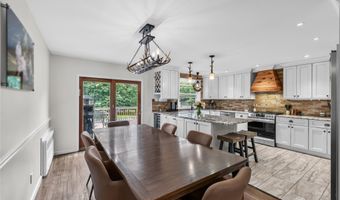 21 Echo Ridge Rd, Airmont, NY 10952