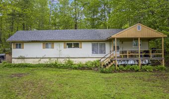 14 Lakeshore Dr, Belgrade, ME 04918