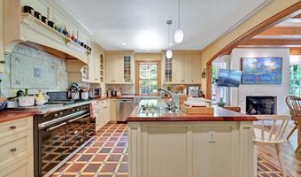 6907 BRADLEY Blvd, Bethesda, MD 20817