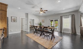 8424 Preston Trl, Bentonville, AR 72712