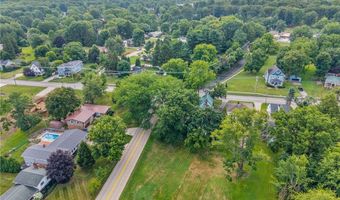 957 Cleveland Ave, Amherst, OH 44001