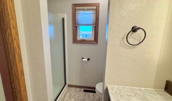209 10th Ave NW, Bowman, ND 58623