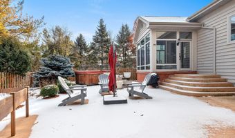 5318 N ROSEMARY Dr, Appleton, WI 54913