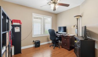 3180 E GLENEAGLE Dr, Chandler, AZ 85249