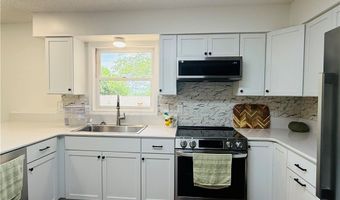 4 Chandler Ln, Bella Vista, AR 72715