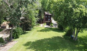 22806 W Loon Lake Blvd, Antioch, IL 60002