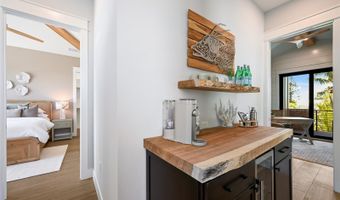 513 N BAY Blvd, Anna Maria, FL 34216