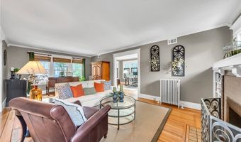49 Burbank Dr, Amherst, NY 14226