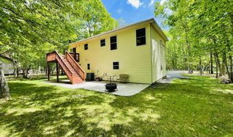 9 Sycamore Cir, Albrightsville, PA 18210